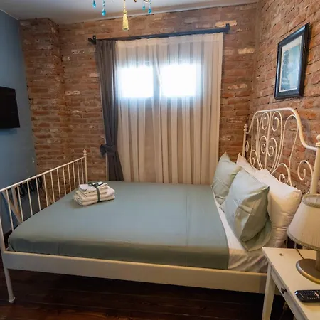 Hotel Avlulu 3*